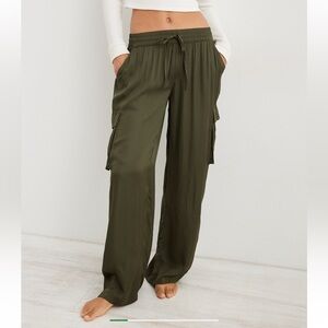 Aerie Shine Cargo Skater Pants Wide Leg Olive Green Size Medium
